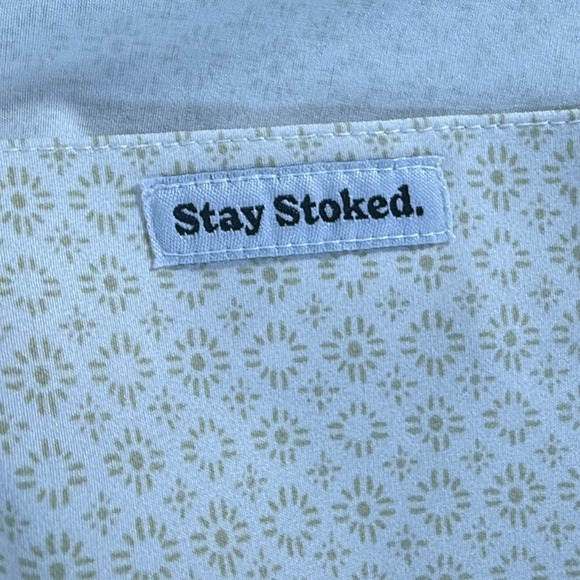 Toes on The Nose Mens M Golf Button Down Shirt Geometric Short Sleeve Casual - Picture 6 of 7